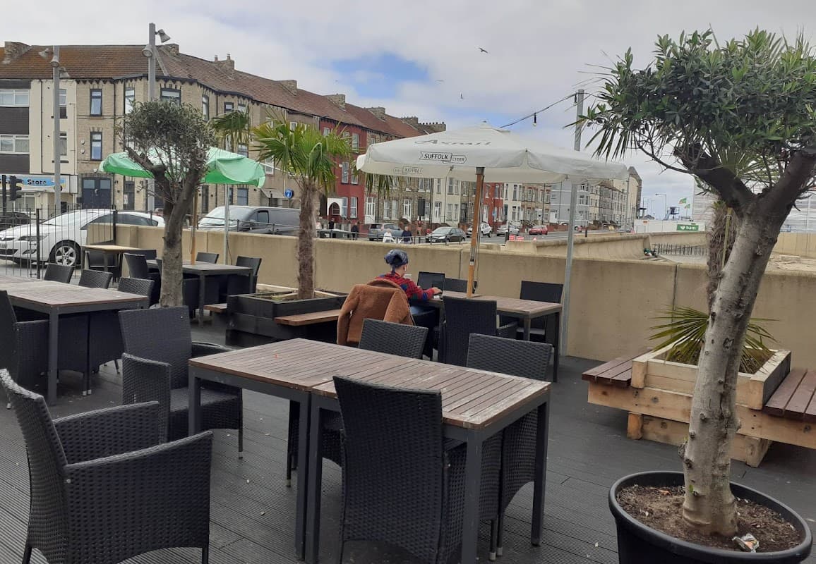 The Beacon Lounge