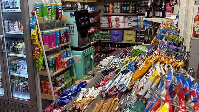 Nozzy's - Corner Shops in exley