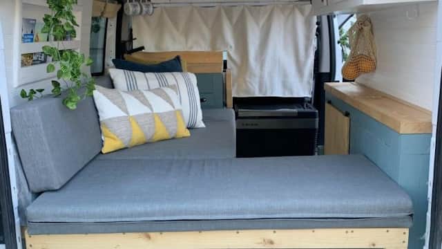 Lux campervans - Car Dealers in alverthorpe