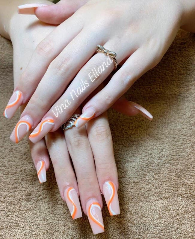 Vina Nails Elland