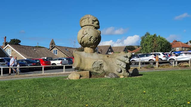 Bus Stop at Thorpe Lane - Bus Stops in robin hoods bay