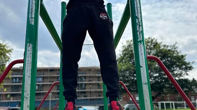 Norma Hutchinson Playground - Playgrounds in chapel allerton