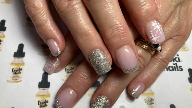 Utopia Nails & beauty - Nail Salons in woodhouse