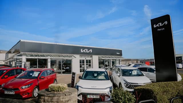 Perrys Huddersfield Kia - Car Dealers in huddersfield