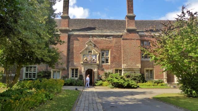 King's Manor Library - Libraries in york