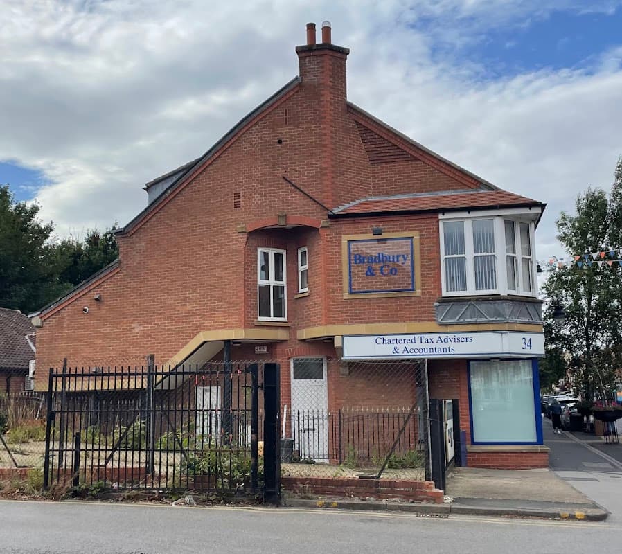 Bradbury & Co Ltd