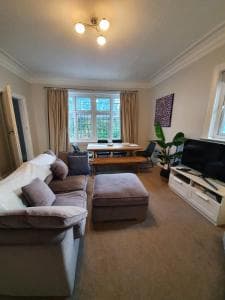 Spacious and Luminous Roundhay Gem