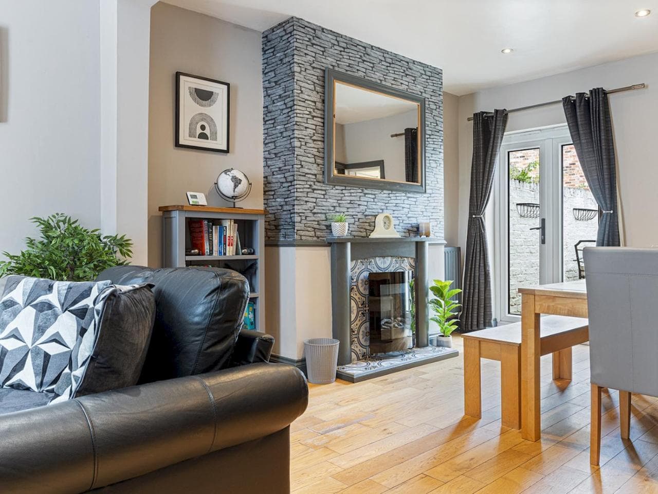 Pass the Keys Beautifully Cosy 2-bed Home in York, York, Yorkshire