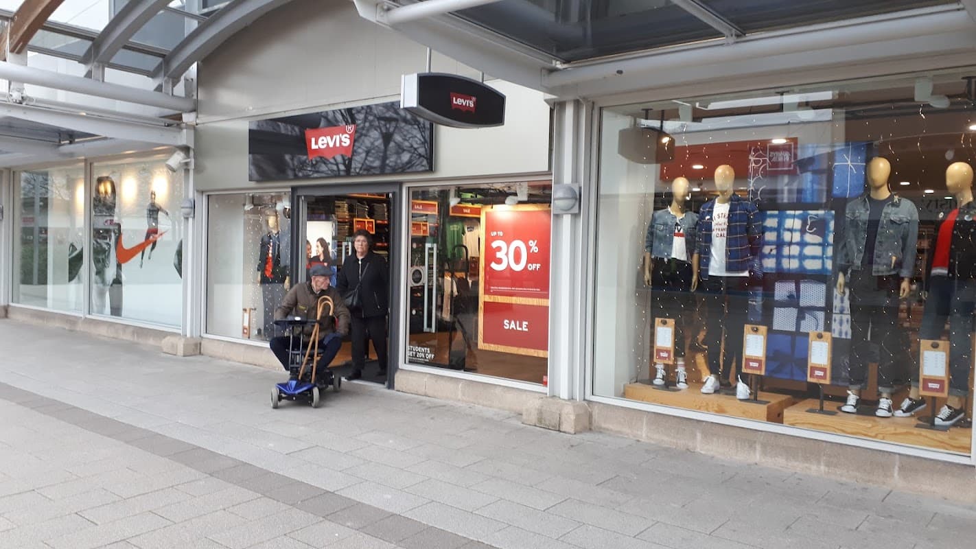 Levi's® Castleford