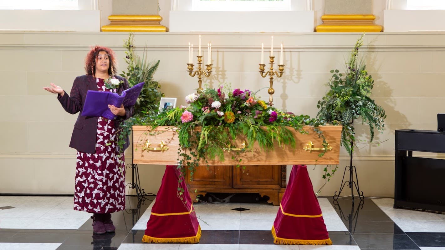 Starr Gazing Ceremonies - Yorkshire Celebrant - Funeral Ceremonies