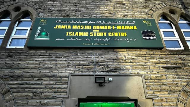 Markazi Jamia Masjid Anwar-e-Madina - Mosques in huddersfield