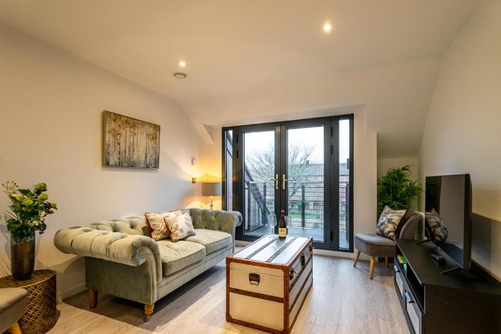 28 St John's Mews