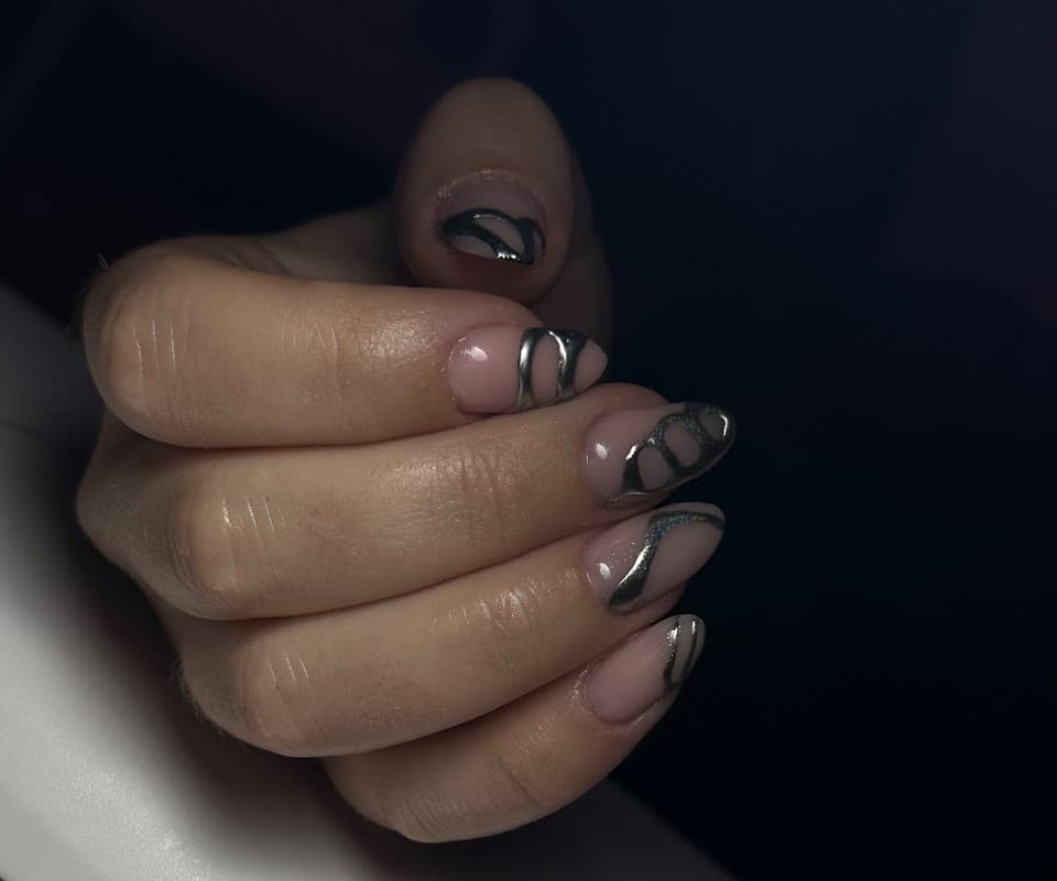 Nails by Niloa