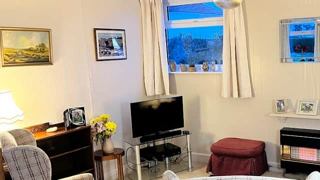D THORP DECORATORS - Painters & Decorators in guiseley
