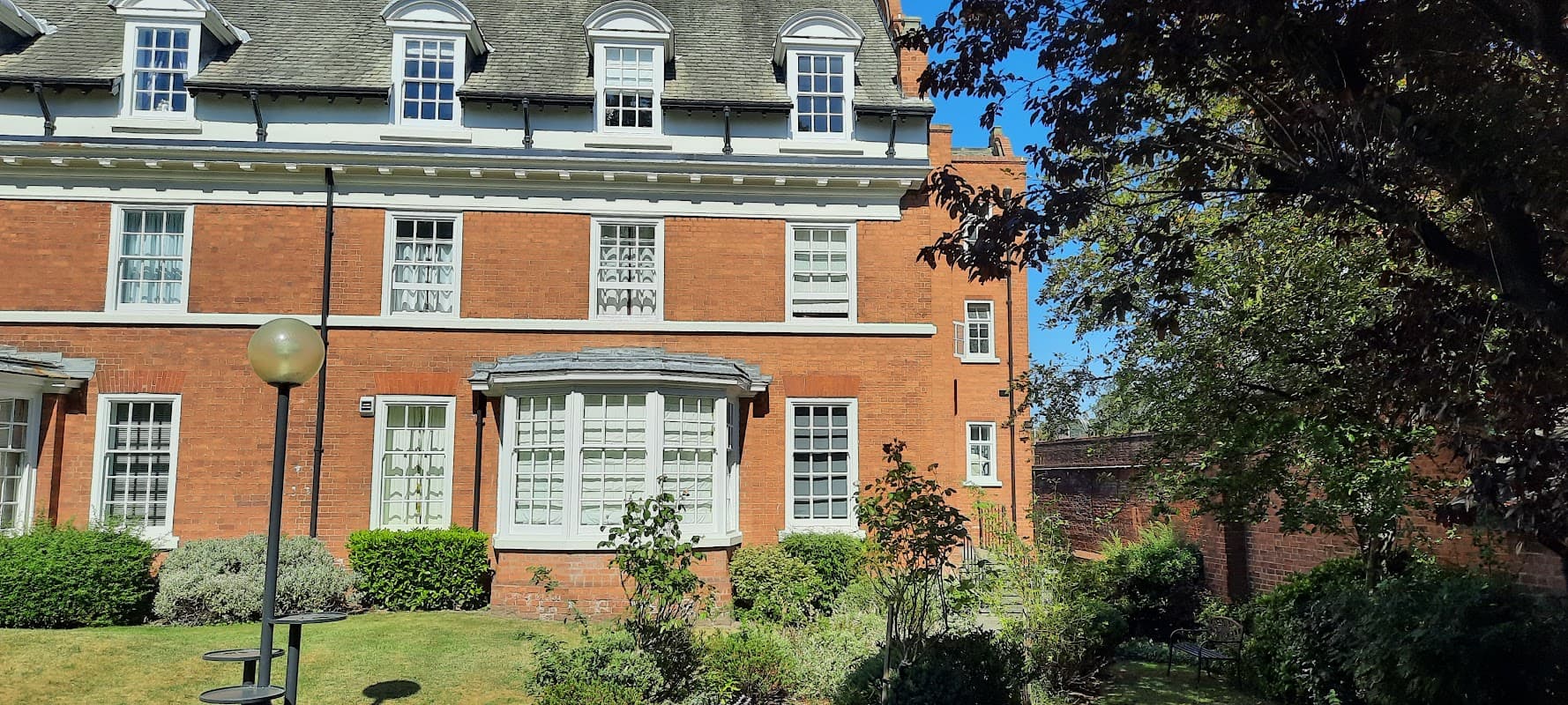 Feversham House