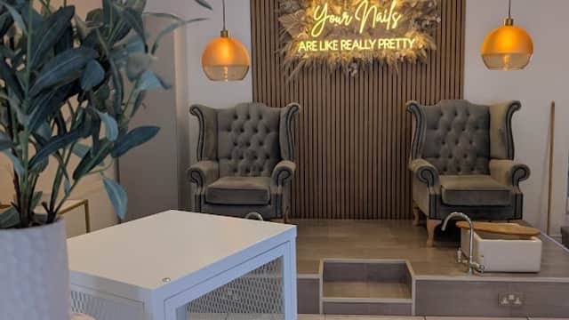 Bows Boutique Nail & Beauty Bar - Beauty Salons in heckmondwike