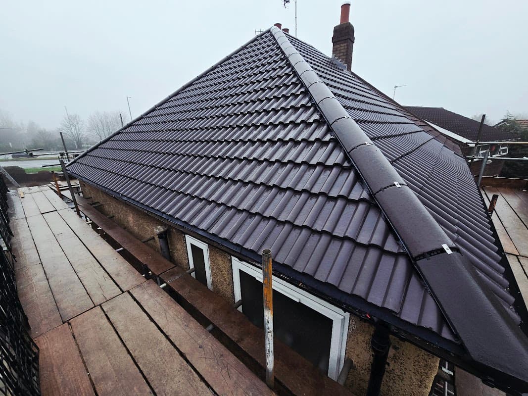 L & B Roofing services