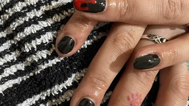 MetalBarbieNails - Nail Salons in heckmondwike