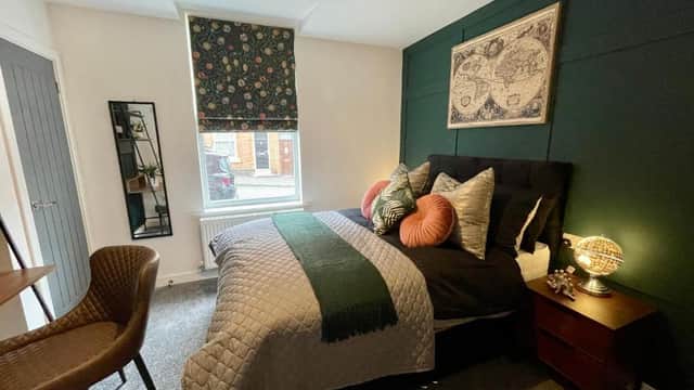Accommodation at Boutique 5 bed home on Birdwell Road - Free parking in attercliffe