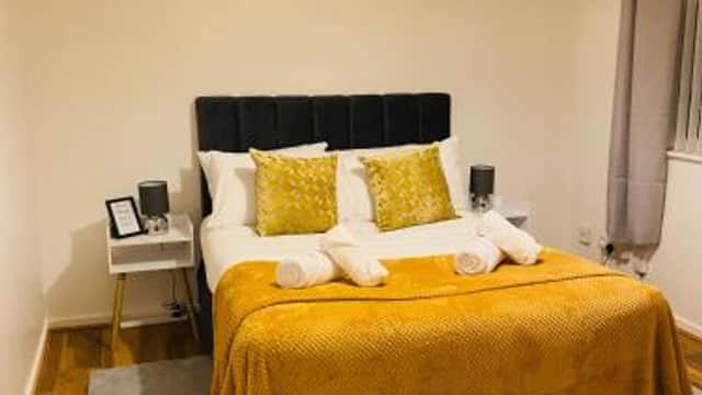Accommodation at Cheerful home near City Centre,Station& RaceCourse in doncaster