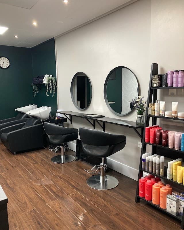 Wicked hair & beauty Lounge