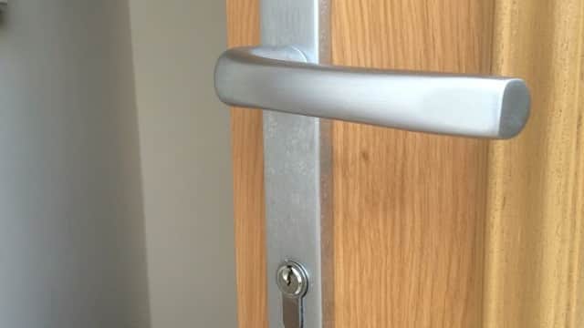 1st Leeds Locksmiths & UPVC Repairs - Locksmiths in killingbeck