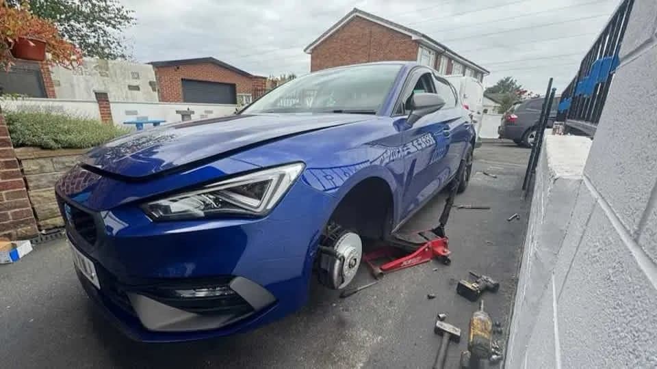 Andrew Autoworks - Mobile Mechanic Leeds