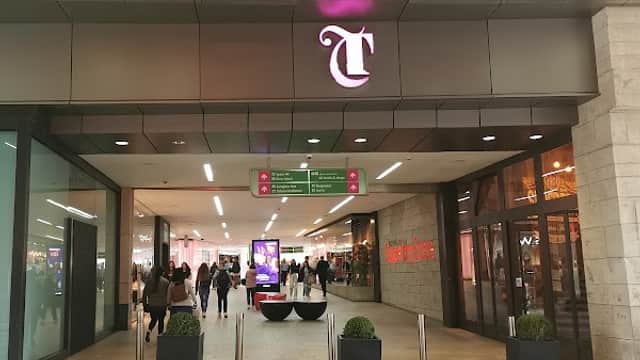 Deichmann - Shoe Shops in leeds