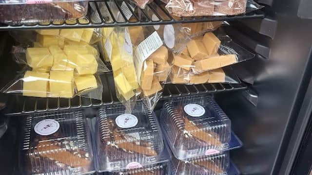 Kellys Cake Kitchen - Bakers in normanton