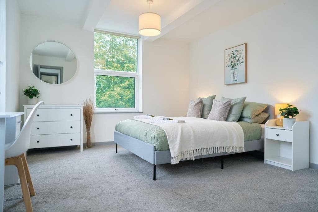 York City Central Apartment and Coffee Shop, York, Yorkshire