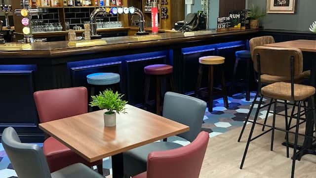 Food & drink at Lower Hopton WMC in mirfield