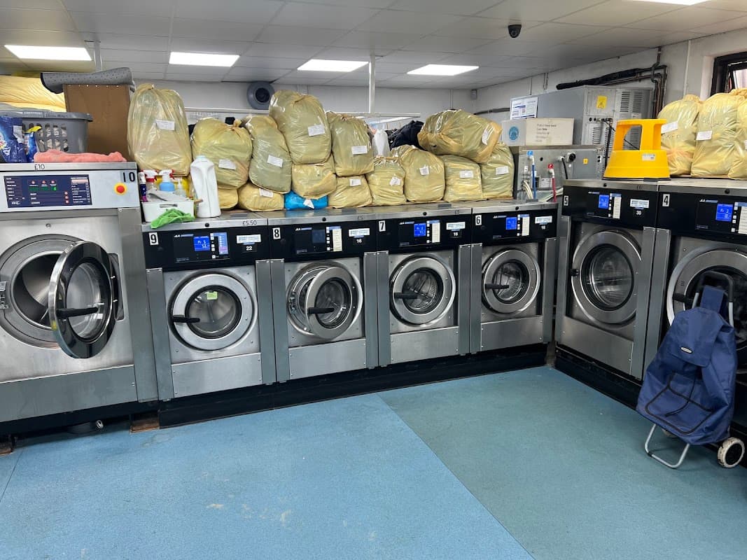 coin-op Launderette and Dry cleaning center
