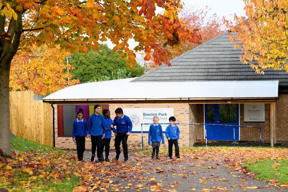 Bowling Park Primary School (New Cross Street)