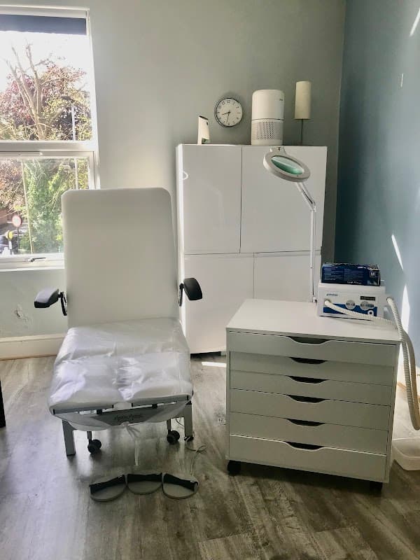 HEWORTH FOOT CLINIC - State Registered Podiatrists