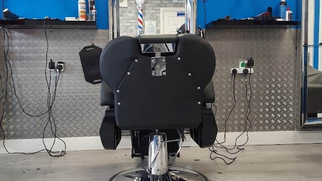 Cuttinโ Room - Hair Salons in garforth