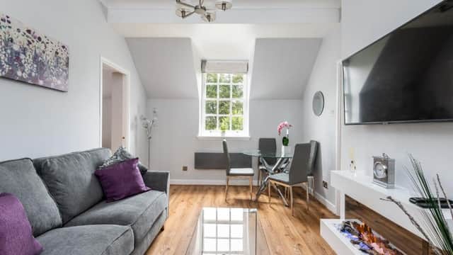 Pass the Keys Modern & Stylish Feversham House with Free Parking