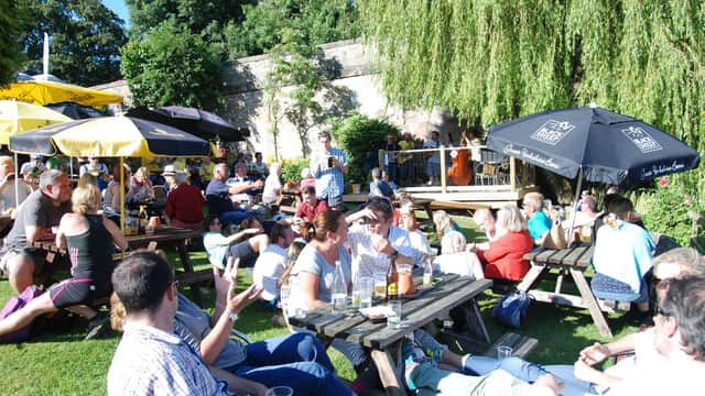 Accommodation at The Bull Inn in west tanfield