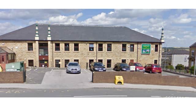 Masjid E Noor & Madrasah Anwarul Islam - Mosques in batley