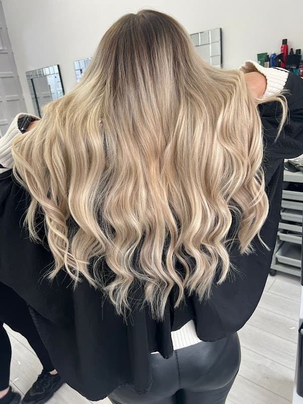 G & K Hair Lounge