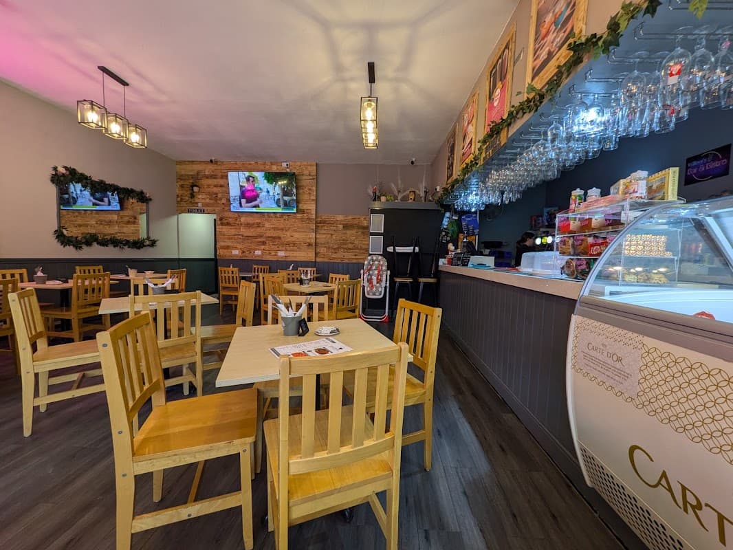 Willows Bar & Bistro