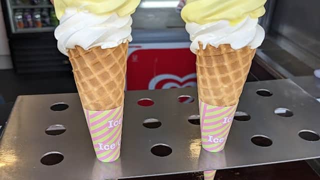Ice cream shop - Ice Cream Shops in filey