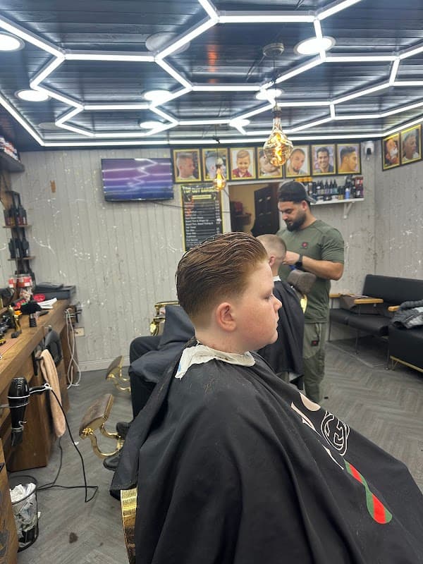 Top cut Barbers