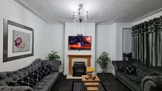 Accommodation at *12PR* Setup for your most relaxed & amazing stay + Free Parking + Free Fast WiFi * in beeston