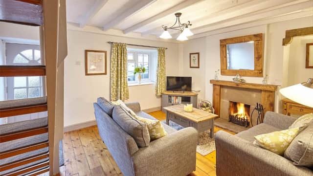Host & Stay - Green Willow