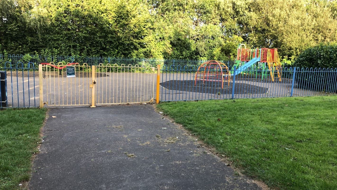 Randall Garth Playground