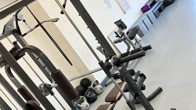 studio 1981 - Gyms in castleford