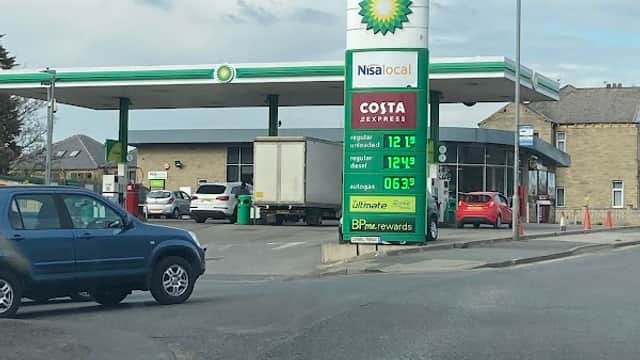 bp - Petrol Stations in dewsbury