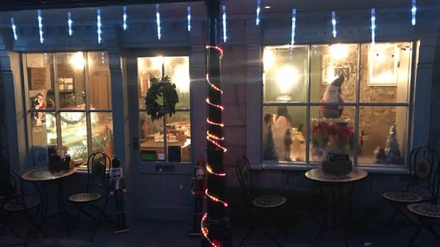 Cafe Elle Estelles in robin hoods bay