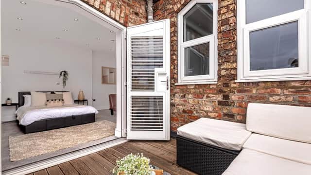 Accommodation at Cosy Studio Apartment with Balcony in york