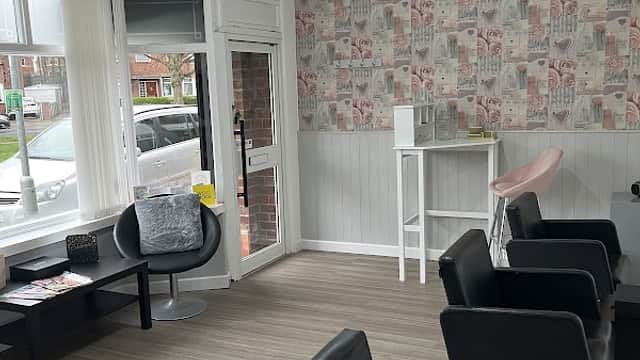 Luxury HQ - Hair Salons in colton